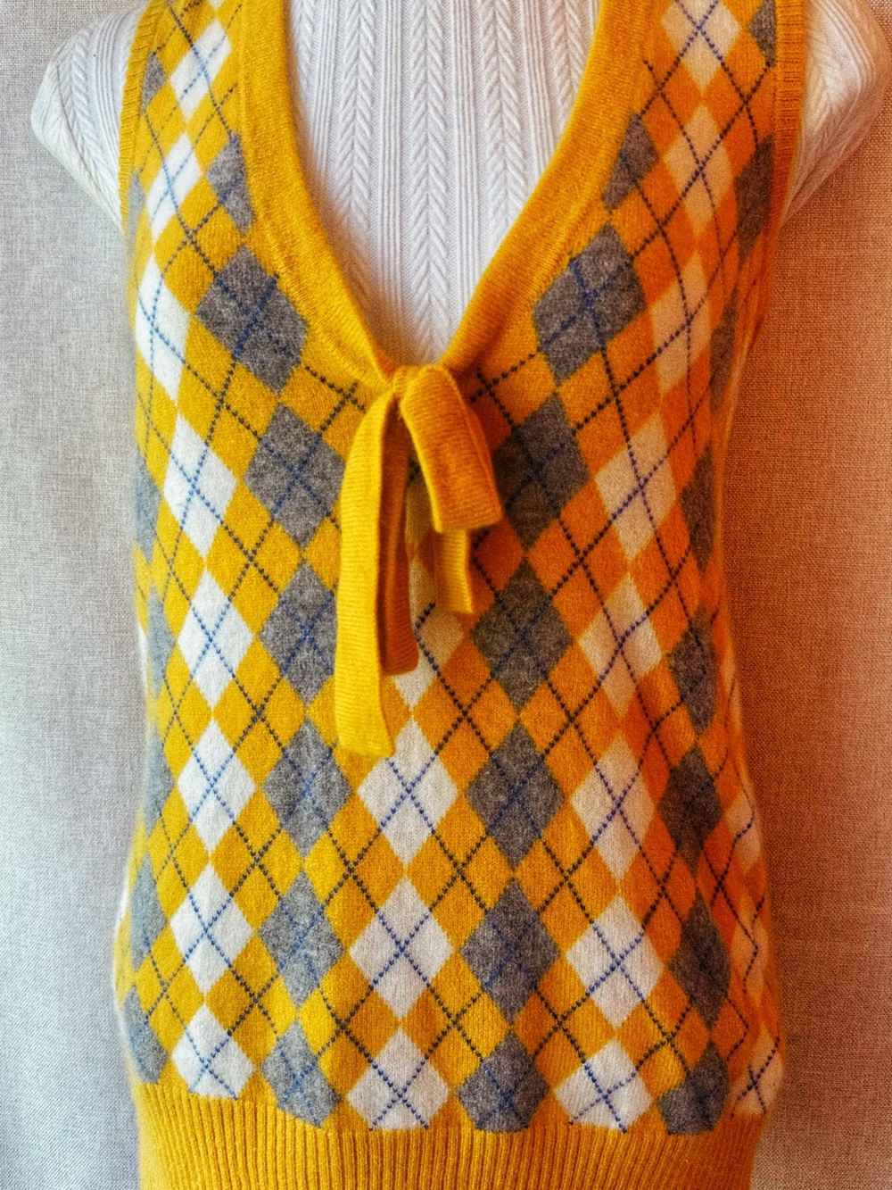 💛 J.Crew Preferita 100% Cashmere Argyle Tie-Front Sweater Vest | Small